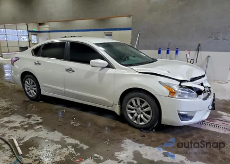 2014 Nissan Altima 2.5 из США, поврежденный, VIN 1N4AL3AP3EN348318
